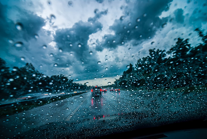 driving in rain